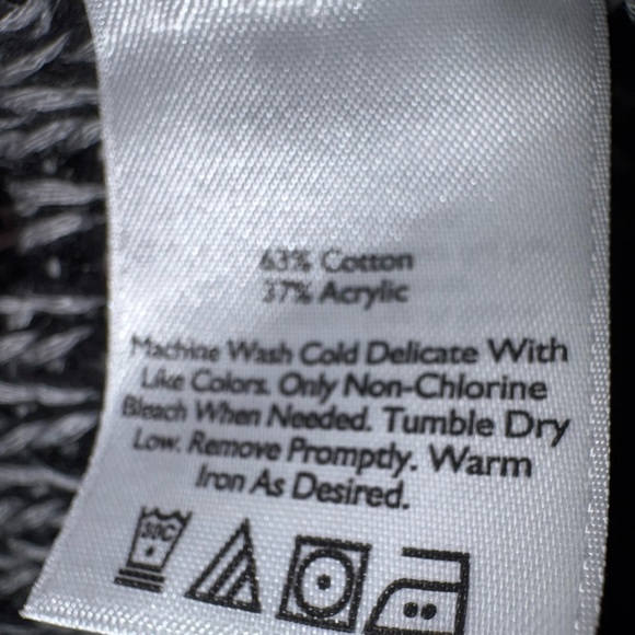 Eddie Bauer Gray and White Knit Sweater - Picture 6 of 8